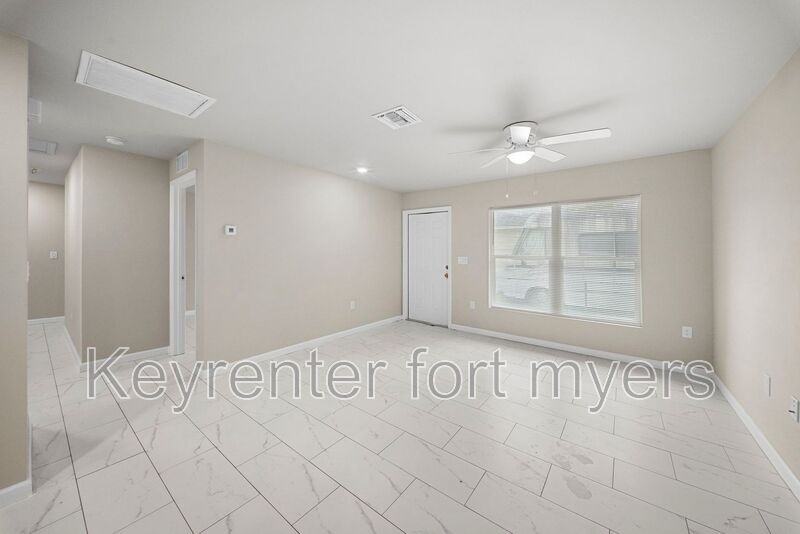 1912 French St - Photo 6 of 18