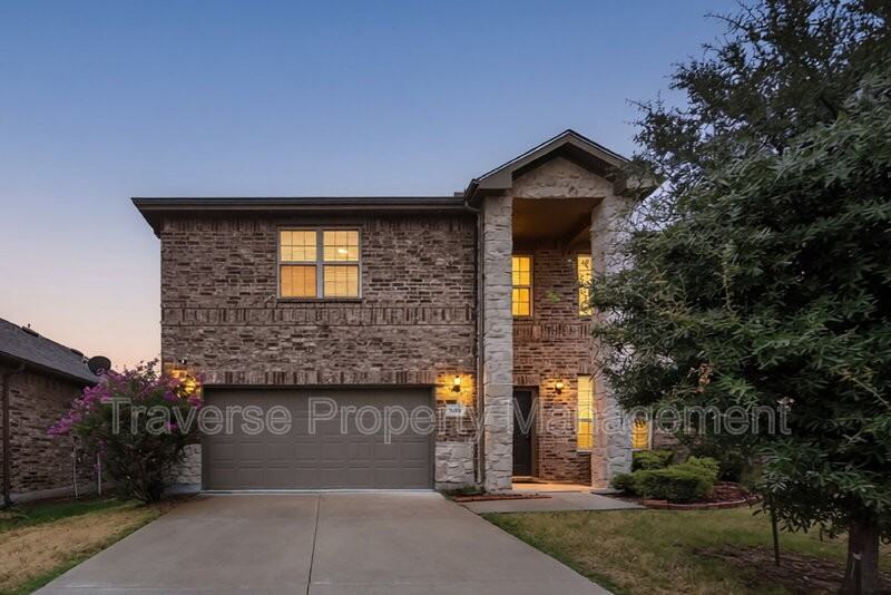 3028 Coyote Canyon Trl - Photo 2 of 26