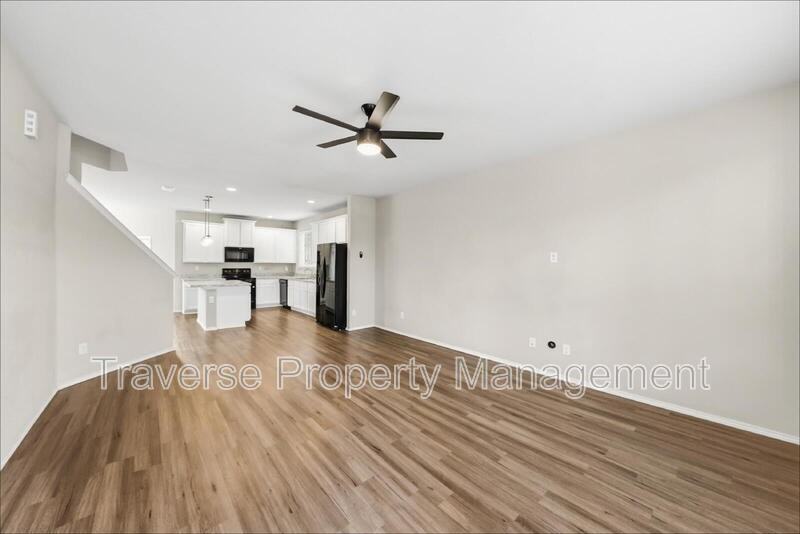 3028 Coyote Canyon Trl - Photo 4 of 26