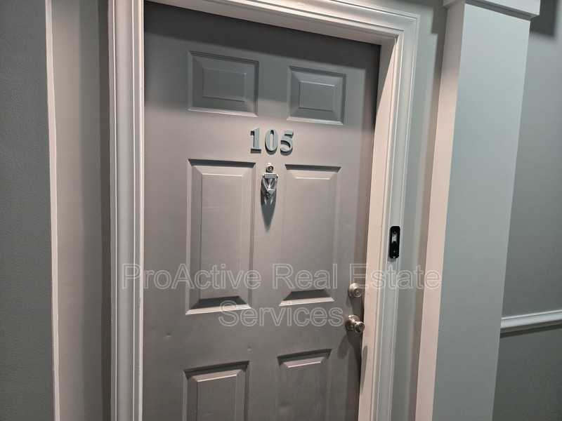 1400 Granby St - Photo 5 of 26