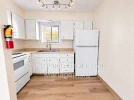 featured image of 326 E 10th Ave #5
