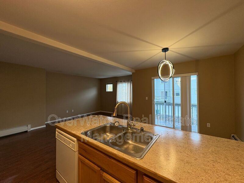 7469 Meadow St - Photo 6 of 17