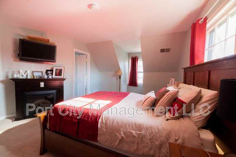 10902 Swansfield Rd - Photo 3 of 4