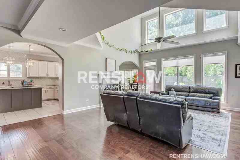 9401 Canabridge Dr - Photo 4 of 15