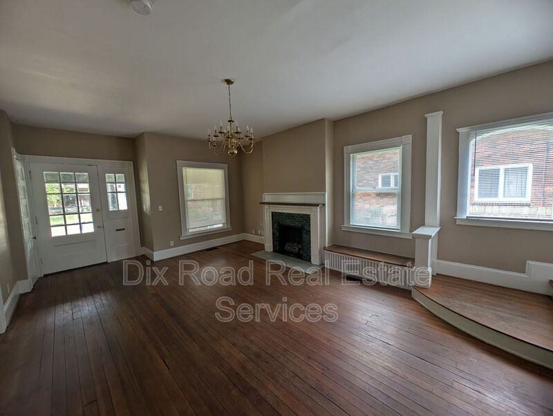 140 Lexington Ave - Photo 6 of 37