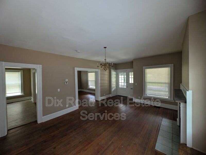 140 Lexington Ave - Photo 7 of 37