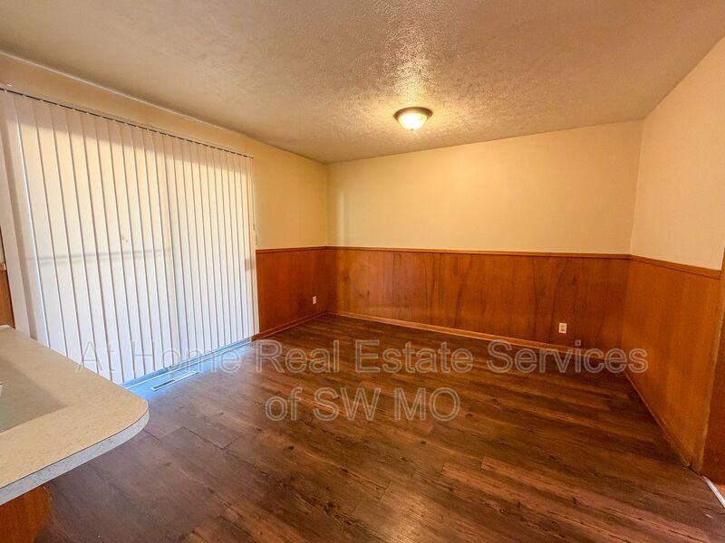 1917 E Glenco St - Photo 4 of 14