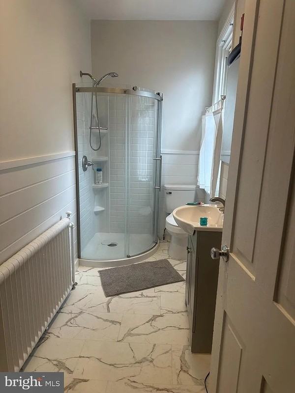 209 W 18th St - Photo 6 of 12
