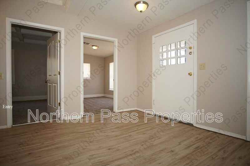 3403 Pershing Dr #1 - Photo 4 of 16