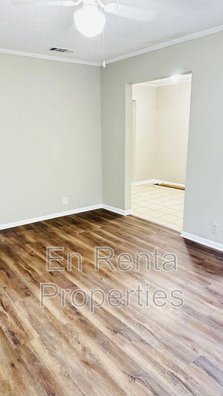 1621 Connally Ter - Photo 5 of 11