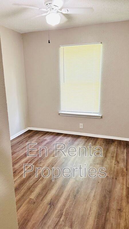 1621 Connally Ter - Photo 6 of 11