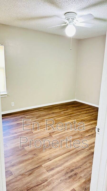 1621 Connally Ter - Photo 7 of 11