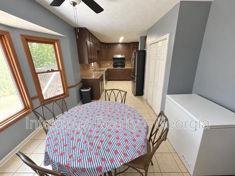 2830 Shiloh Way - Photo 6 of 12