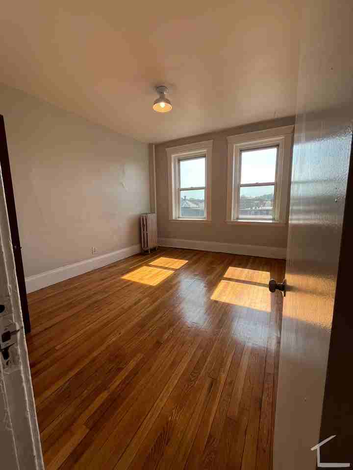Brighton Ave. & Fordham #27 - Photo 4 of 22