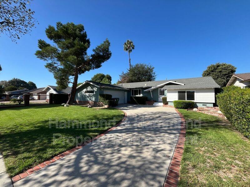 7859 Hanna Ave - Photo 2 of 31