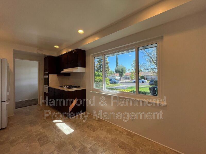 7859 Hanna Ave - Photo 5 of 31