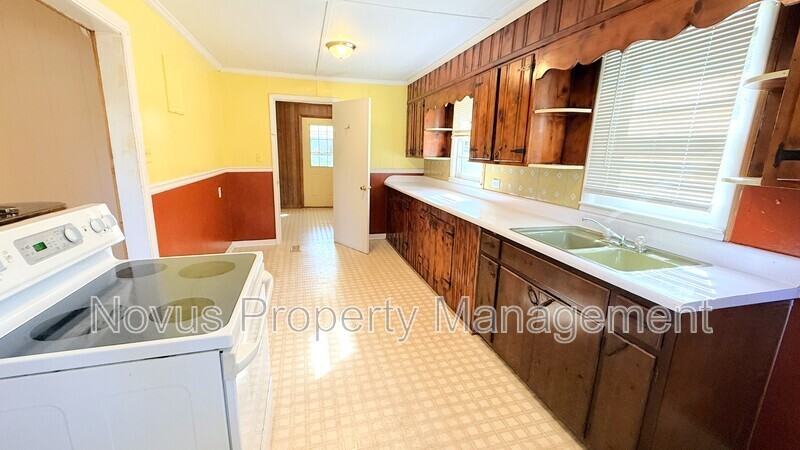 126 Kiker St - Photo 5 of 12