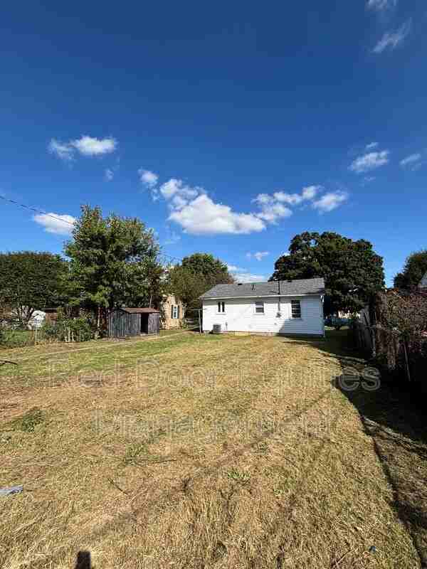 951 Goodwin Ave - Photo 3 of 13