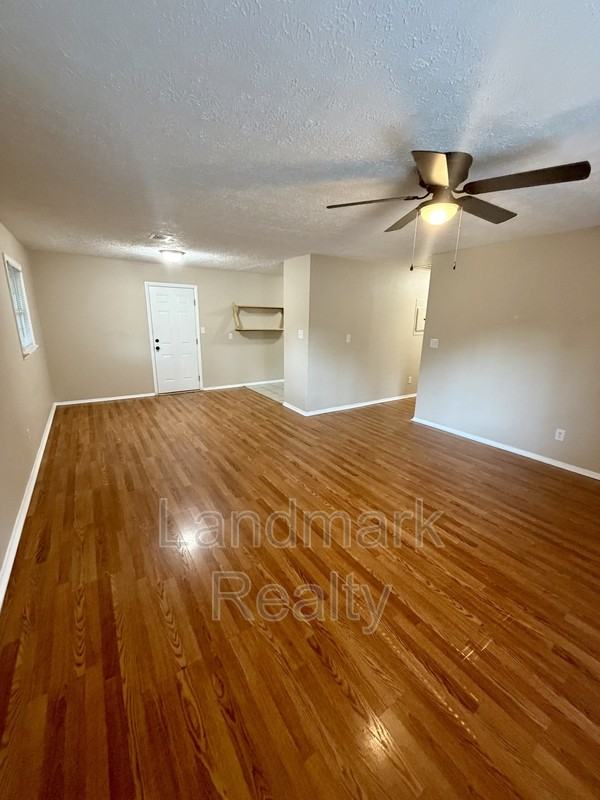814 Crestwood Ter - Photo 7 of 35