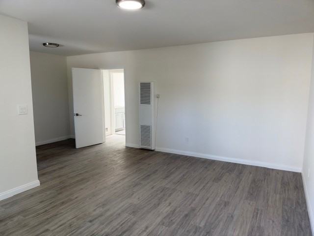 Hermosa Avenue 2767 - Photo 3 of 19
