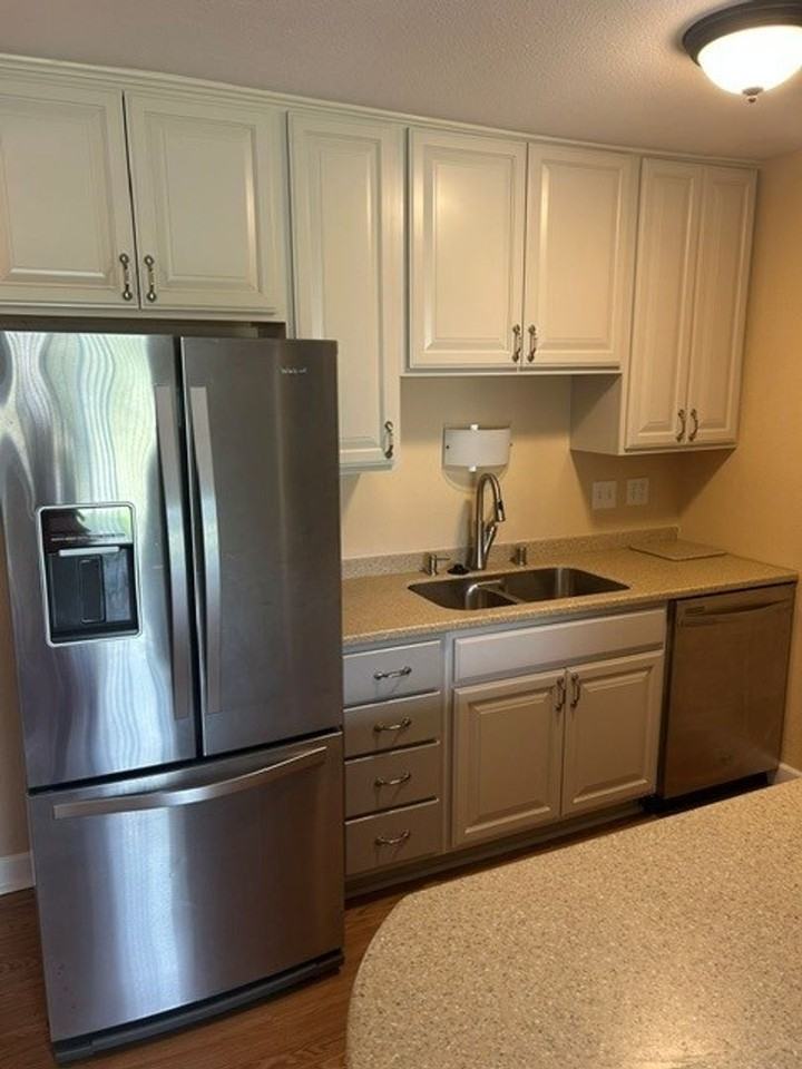 Somers Apartments - Photo 3 of 24