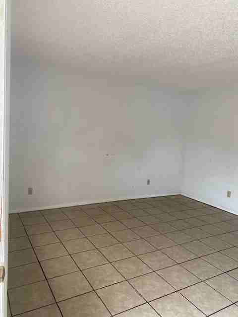 503-523 N Lanier - Photo 3 of 18