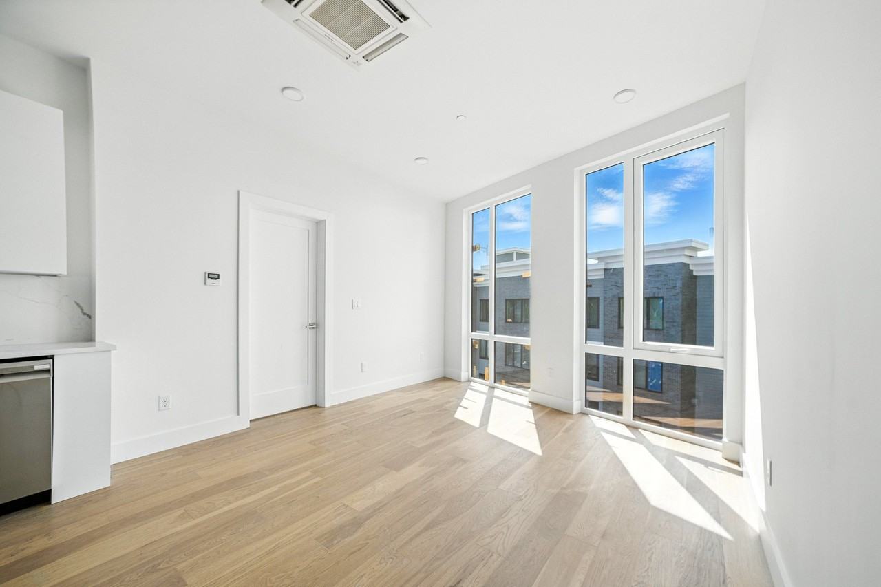 38 Hichborn Street - Photo 6 of 50