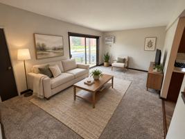 featured image of 12817 Hill Dr