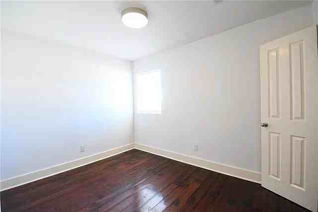 1417 Annunciation Street - Photo 5 of 9