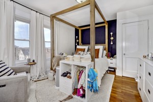 featured image of 47 Gardner St #1