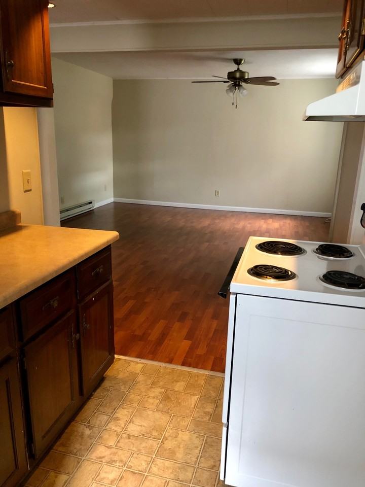 945 S 2nd Street - Photo 5 of 10