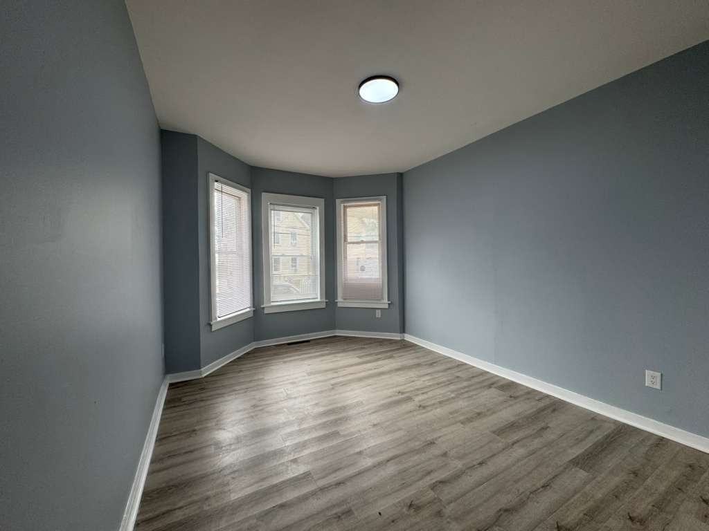 215-217 Rosette Street - Photo 2 of 4