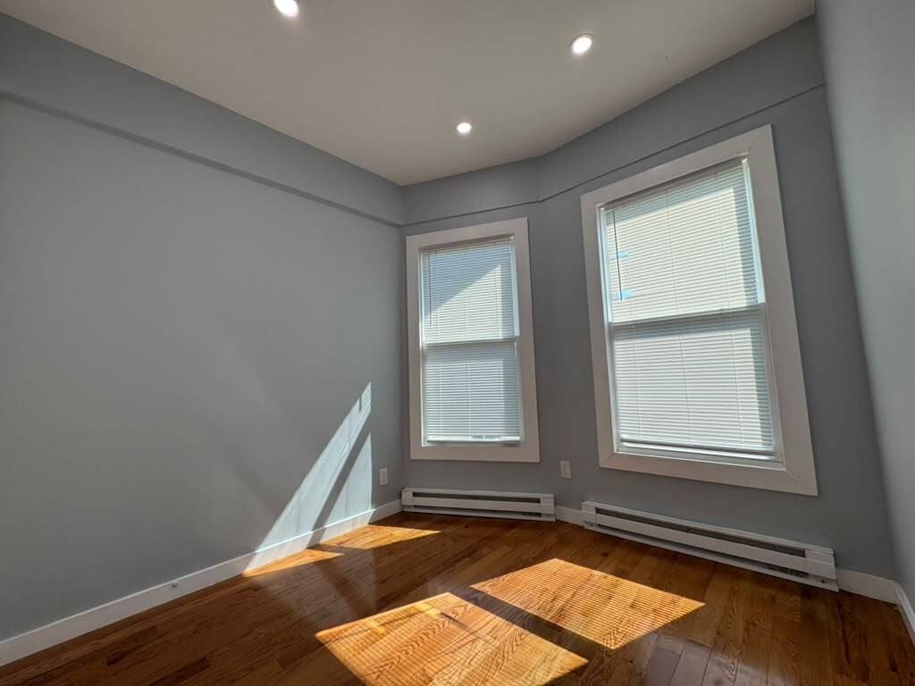 280 Winthrop Avenue - Photo 5 of 29