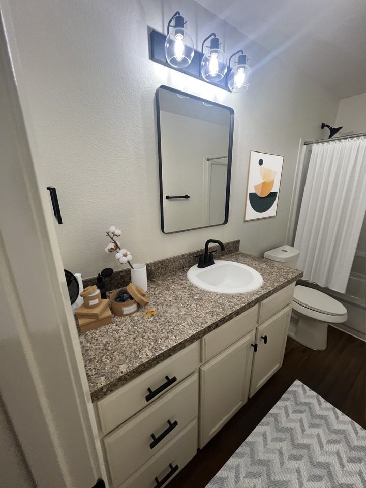 4639 Williams Road - Photo 6 of 50