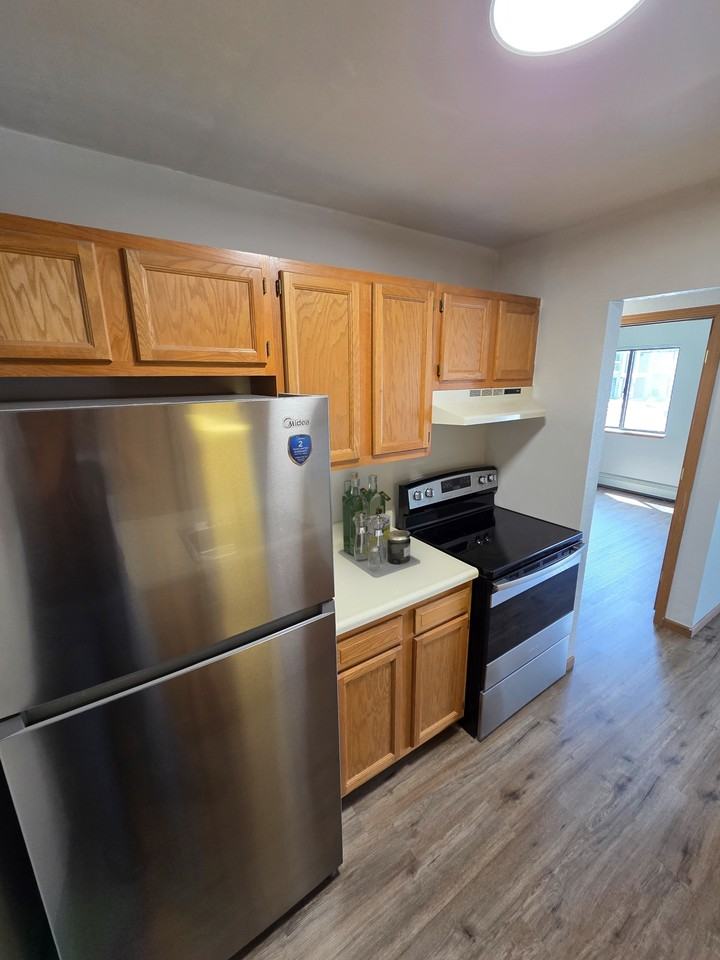 3893 Orr Drive - B Building - Photo 5 of 14