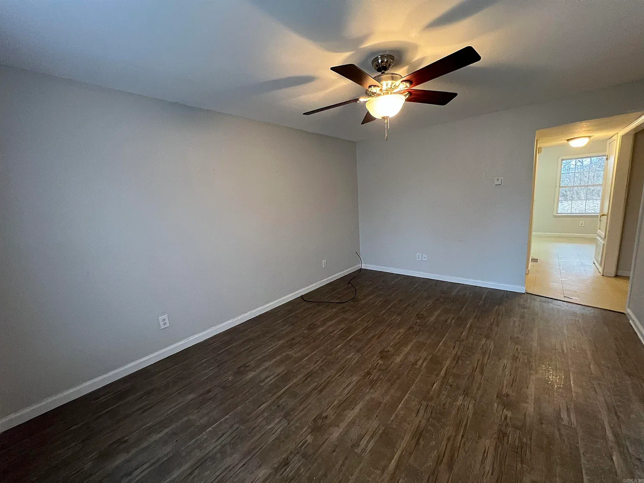 927 East Margaret Street - Photo 7 of 40