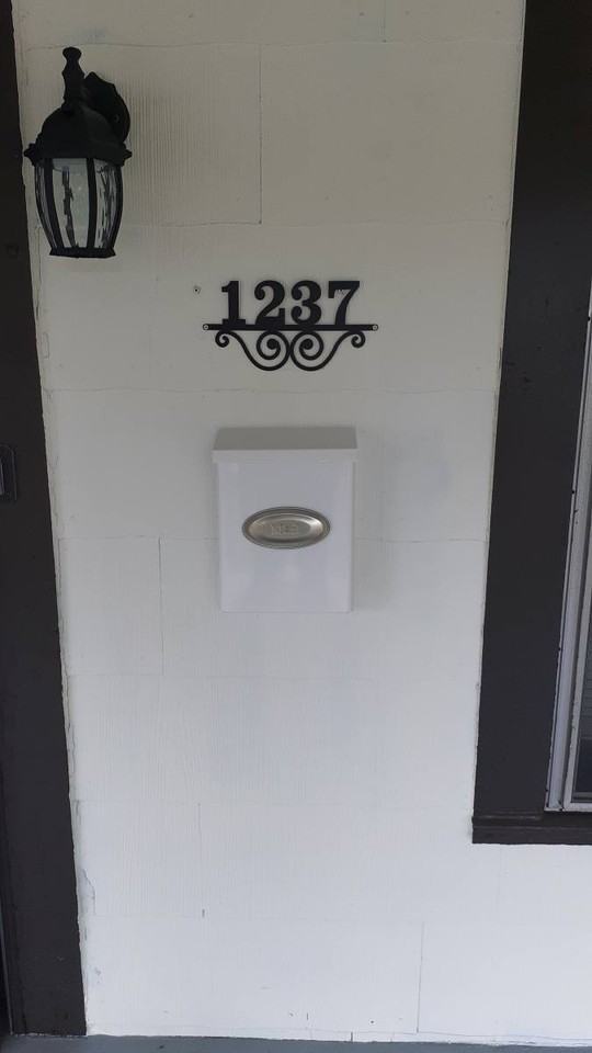 1237 Elm Ave - Photo 2 of 6