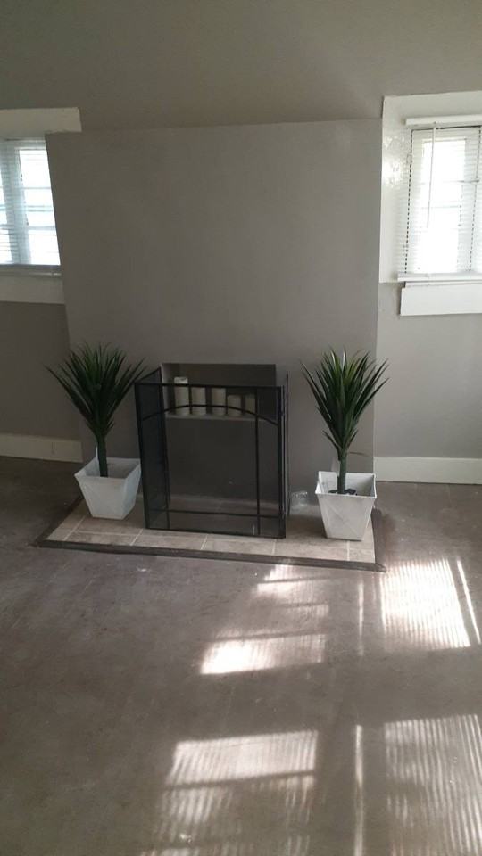 1237 Elm Ave - Photo 5 of 6