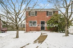 featured image of 912 Macfarlane Dr