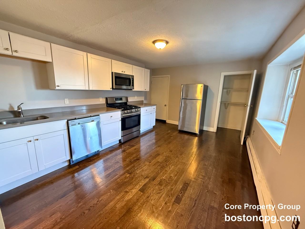 14 Cross St E #2 - Photo 3 of 23