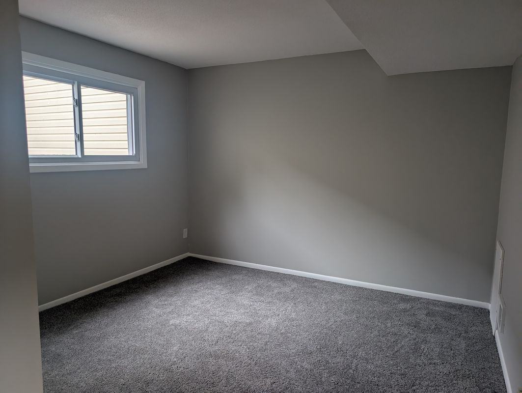 7427 143rd Street Ct - Photo 2 of 12