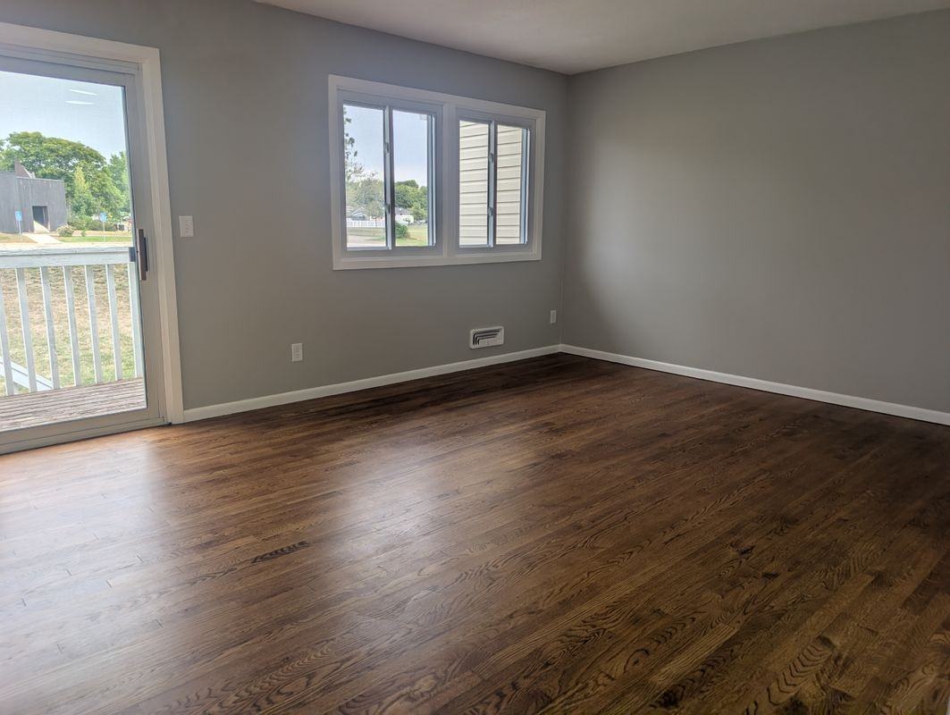 7427 143rd Street Ct - Photo 6 of 12