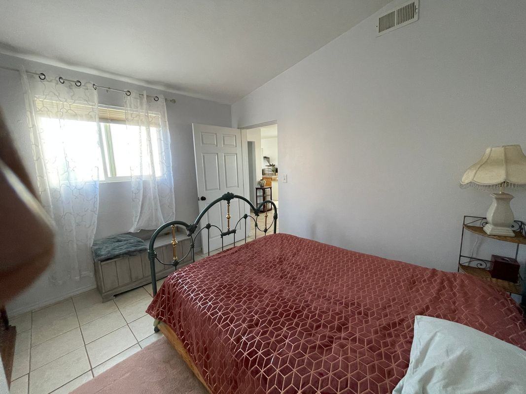 59572 Phillipi Ave - Photo 4 of 10