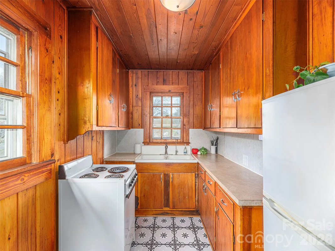 30 Zemery Ln - Photo 5 of 9