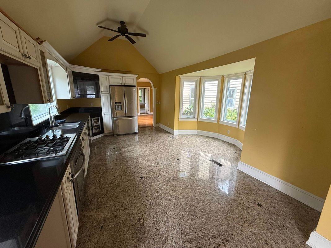 206 Chester Rd - Photo 4 of 27