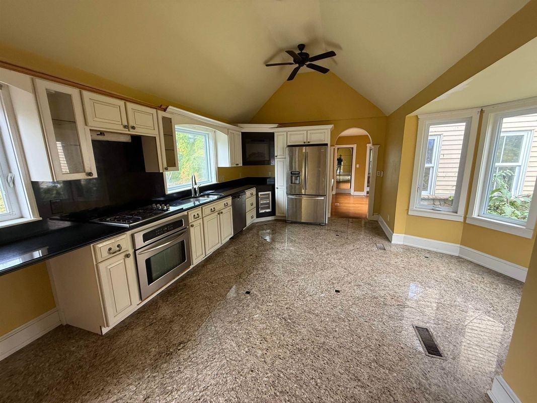 206 Chester Rd - Photo 5 of 27