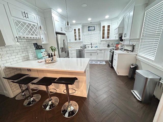 324 Hayward Ave - Photo 3 of 5