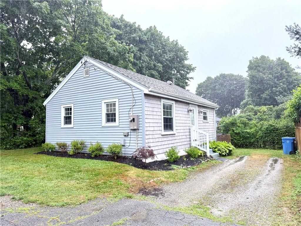 74 Orchard Ave - Photo 3 of 17