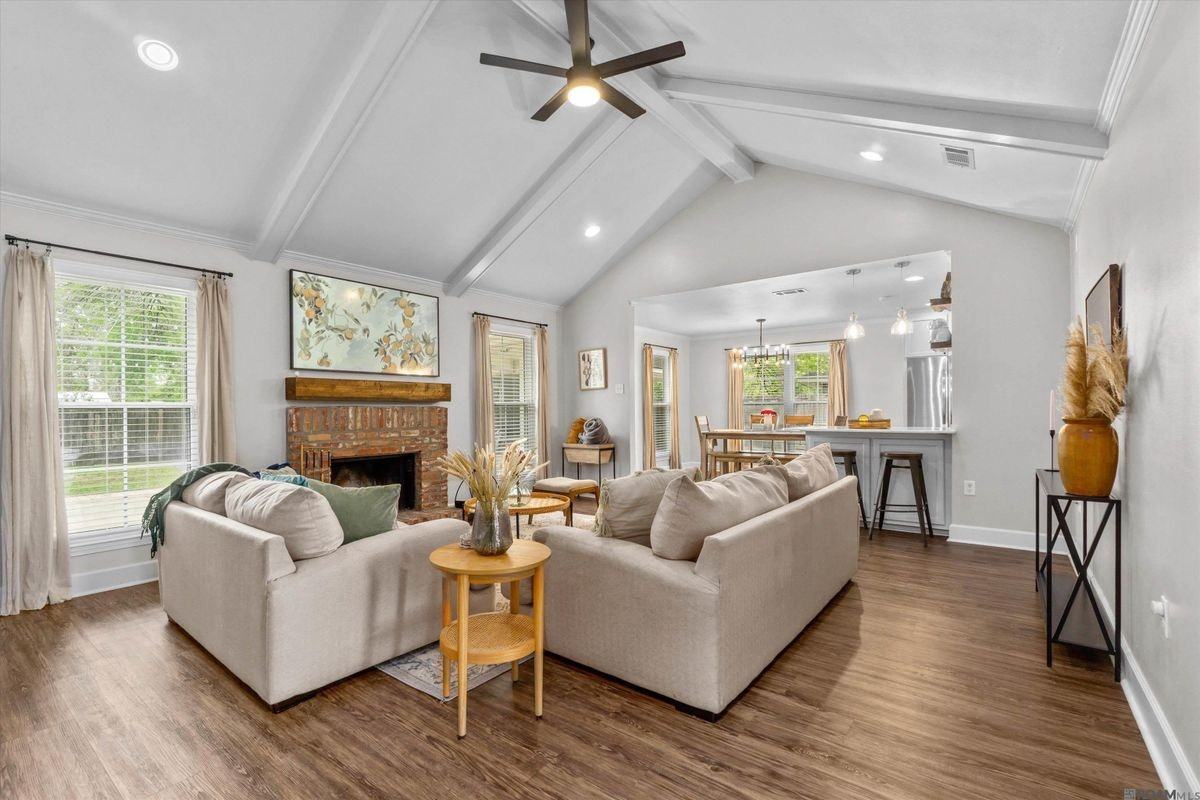 1311 Tallwood Dr - Photo 2 of 25