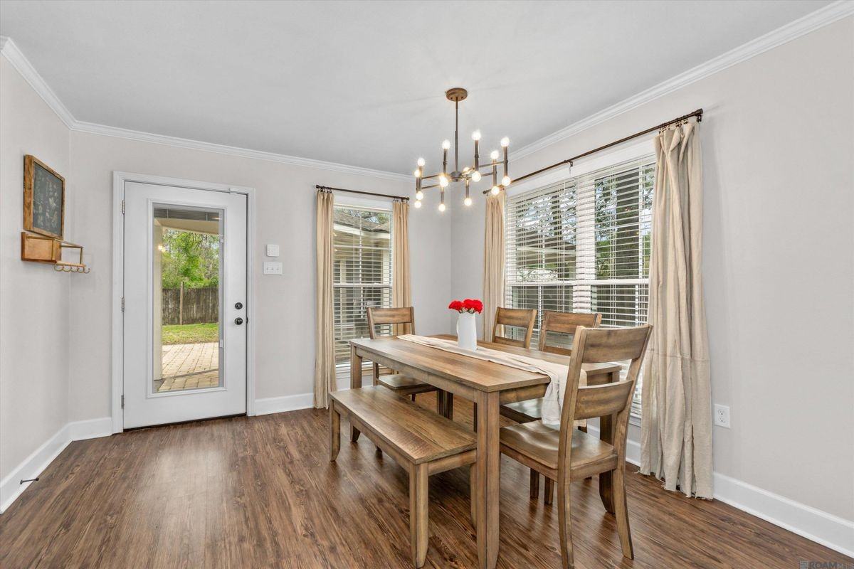 1311 Tallwood Dr - Photo 6 of 25
